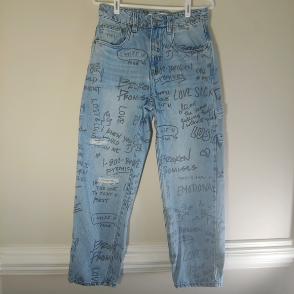 Broken Promises Triple Text Medium Wash Blue Carpenter Jeans Size 28 - Picture 3 of 9